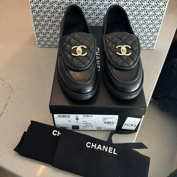 Chanel Turnlock Loafers - Picture 4 of 12